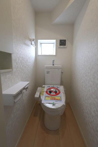 西尾市一色町松木島第6　8号棟