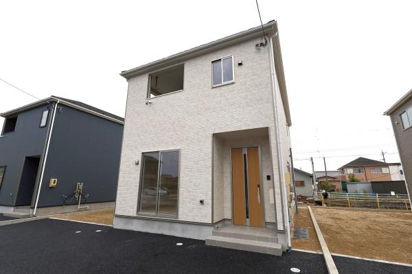 西尾市一色町松木島第6　8号棟