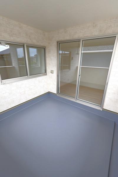 西尾市一色町松木島第6　8号棟