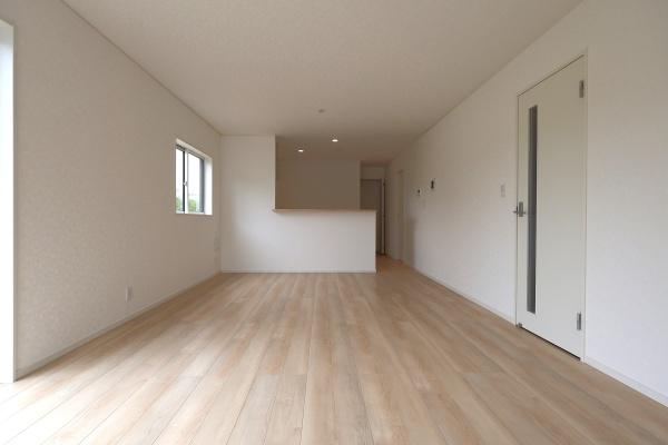 西尾市一色町松木島第6　9号棟