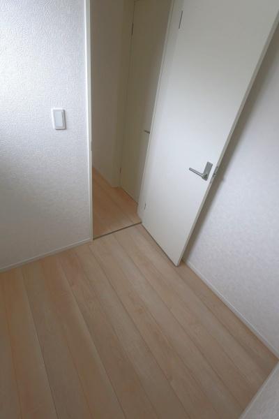 西尾市一色町松木島第6　9号棟