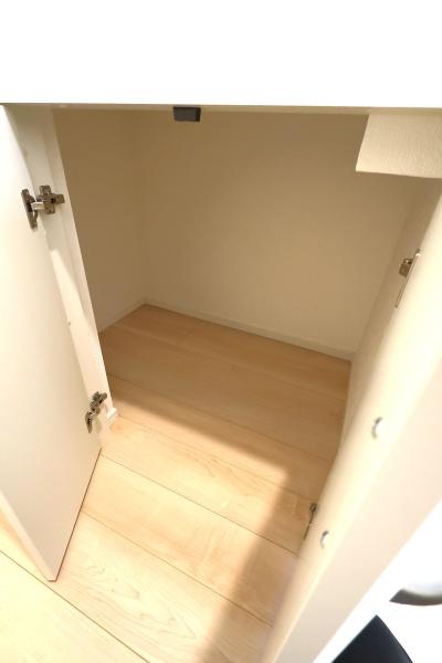 西尾市一色町松木島第6　9号棟