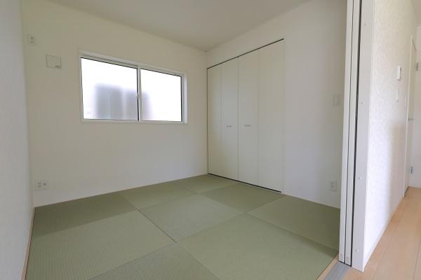 西尾市一色町松木島第6　1号棟