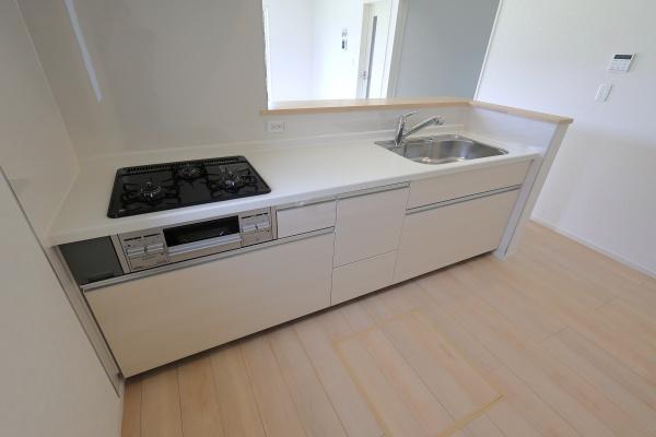 西尾市一色町松木島第6　1号棟