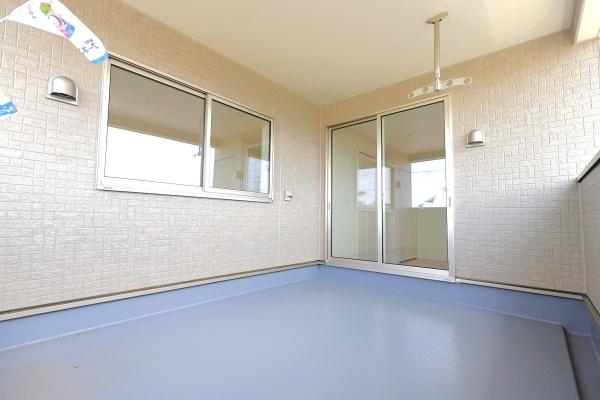 西尾市一色町松木島第6　2号棟
