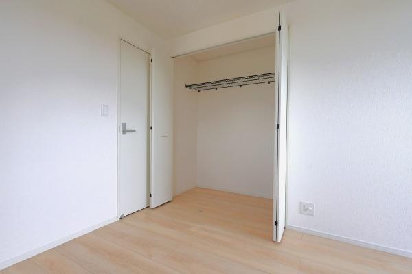 西尾市一色町松木島第6　3号棟