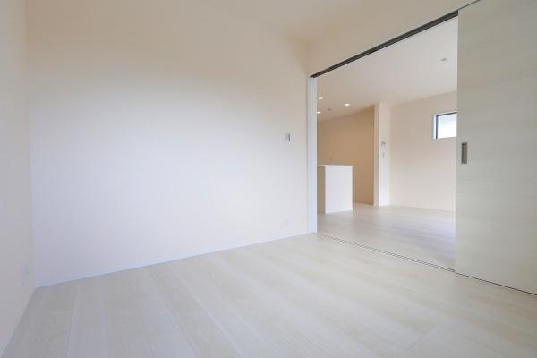 西尾第68一色町一色　1号棟