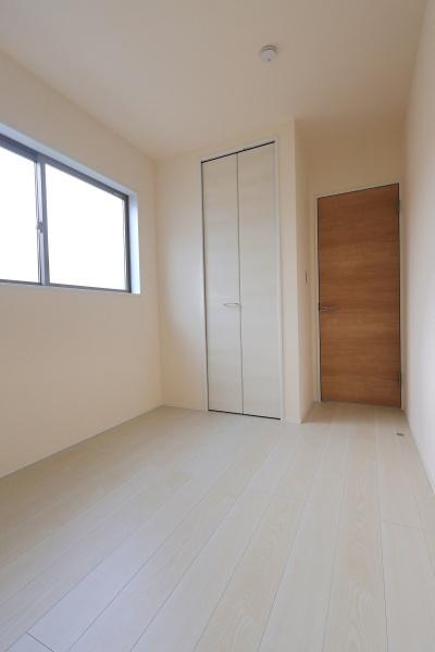 西尾第68一色町一色　2号棟