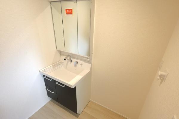 西尾市一色町松木島自分山の新築一戸建