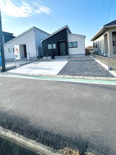 西尾市一色町千間24-1期　1号棟