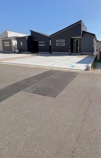 西尾市一色町一色西塩浜の新築一戸建