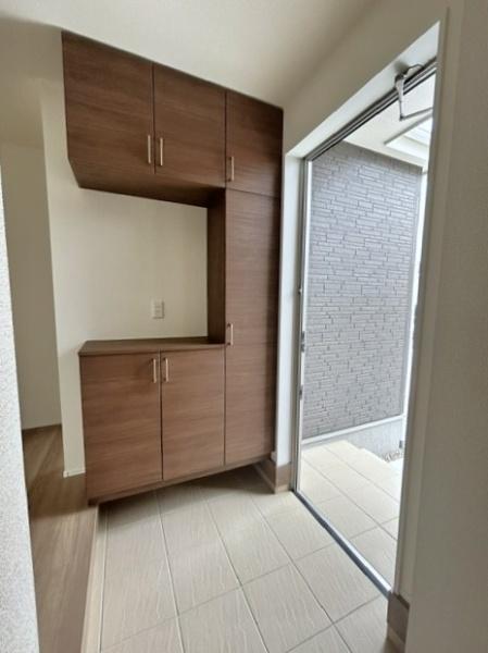 西尾市一色町松木島中切第3　2号棟