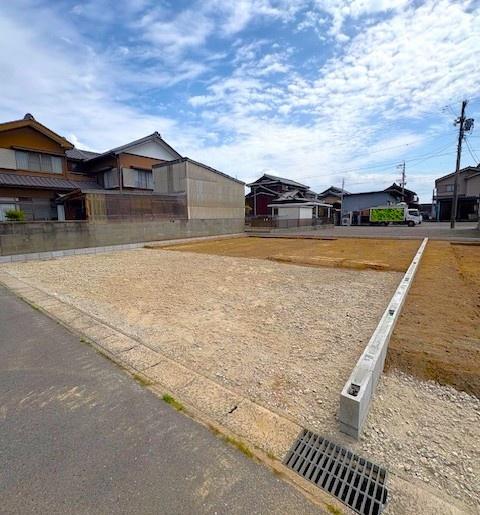 西尾市一色町一色1期　1号棟