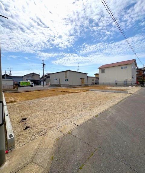 西尾市一色町一色1期　1号棟