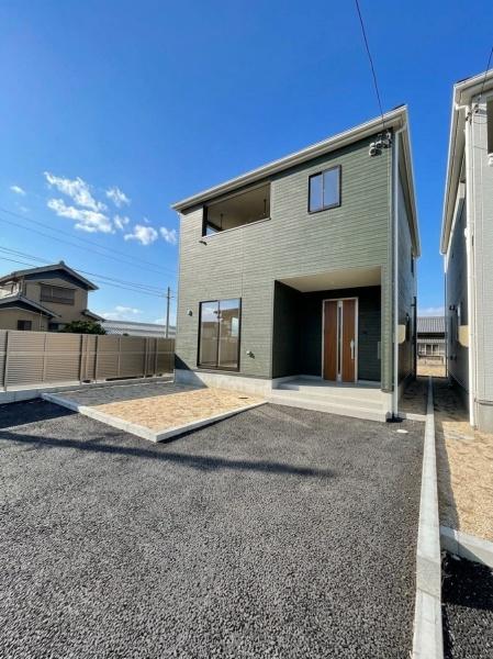 西尾市一色町松木島第8　1号棟