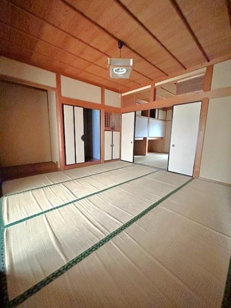 西尾市一色町一色南屋敷の中古一戸建て