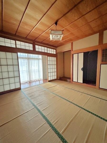 西尾市一色町一色南屋敷の中古一戸建て