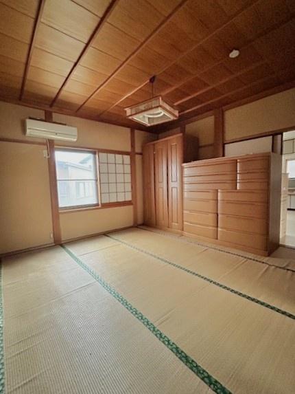 西尾市一色町一色南屋敷の中古一戸建て