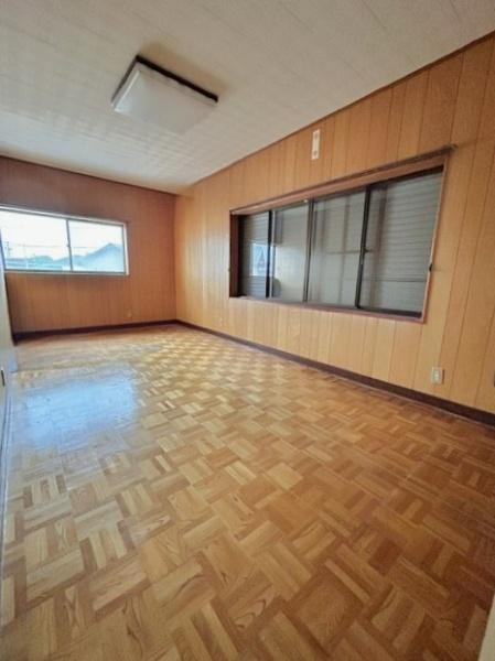 西尾市一色町一色南屋敷の中古一戸建て