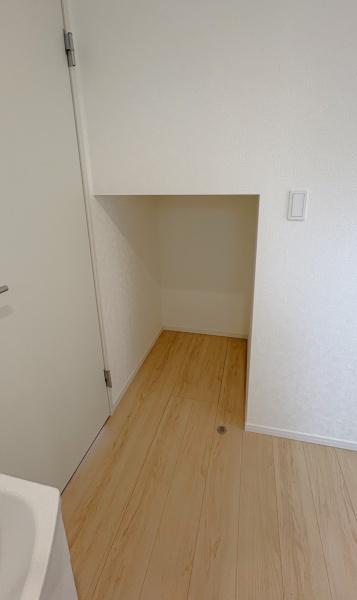 西尾市一色町松木島第9　3号棟