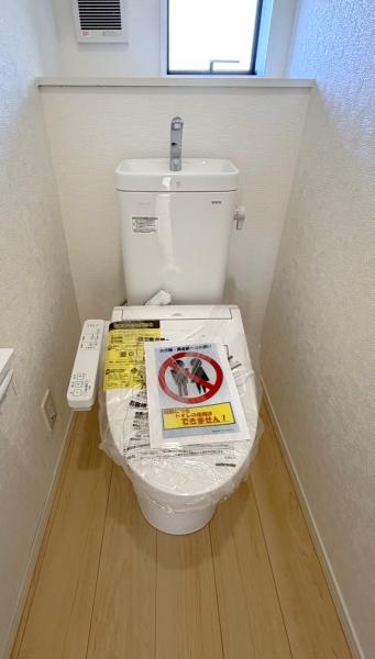 西尾市一色町松木島第9　5号棟