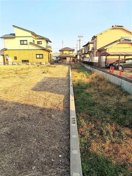 西尾市一色町一色未荒子の土地