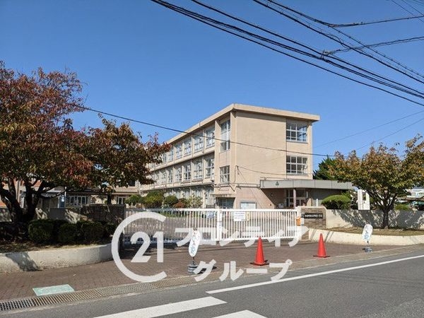 加古川市平岡町二俣の中古一戸建て(加古川市立平岡小学校)