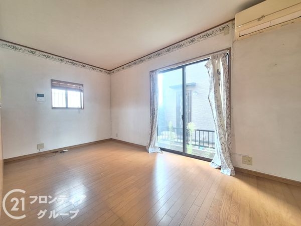 加古川市野口町長砂の中古一戸建て(リビング)