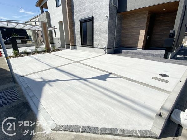 姫路市飾磨区阿成渡場　新築一戸建て　全３区画　１号棟