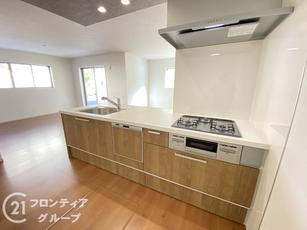 加古川市加古川町木村　新築一戸建て　１５期　２号棟