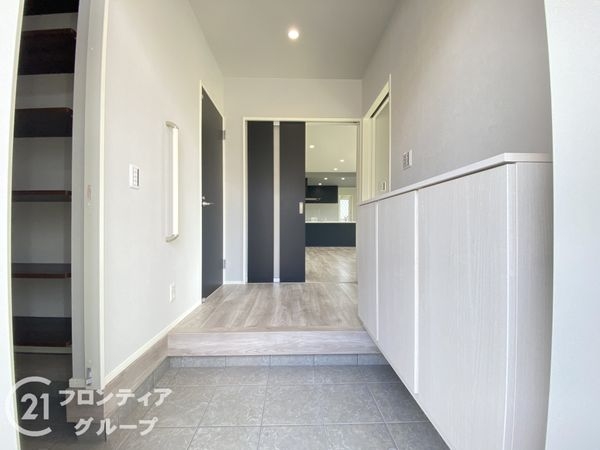 姫路市花田町小川　新築一戸建て　２号棟
