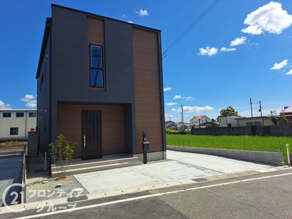 姫路市花田町小川　新築一戸建て　２号棟