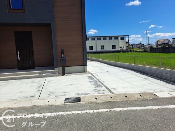 姫路市花田町小川　新築一戸建て　２号棟