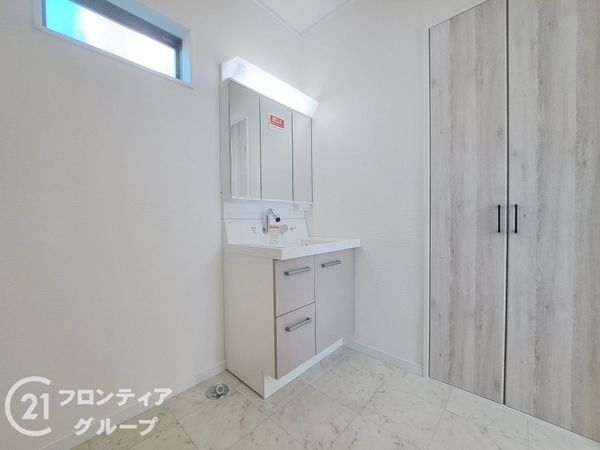 加古川市平岡町八反田の中古一戸建て