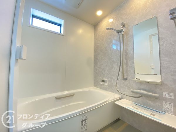 加古川市平岡町八反田　新築一戸建て　９号地