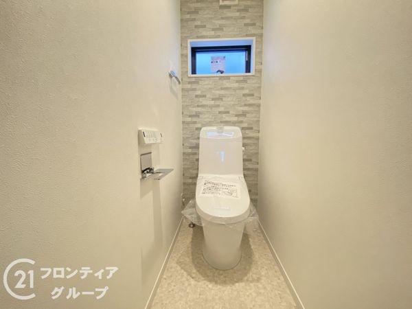 姫路市飾磨区阿成渡場　新築一戸建て　全３区画　2号棟