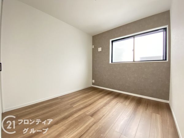 姫路市飾磨区阿成渡場　新築一戸建て　全３区画　2号棟