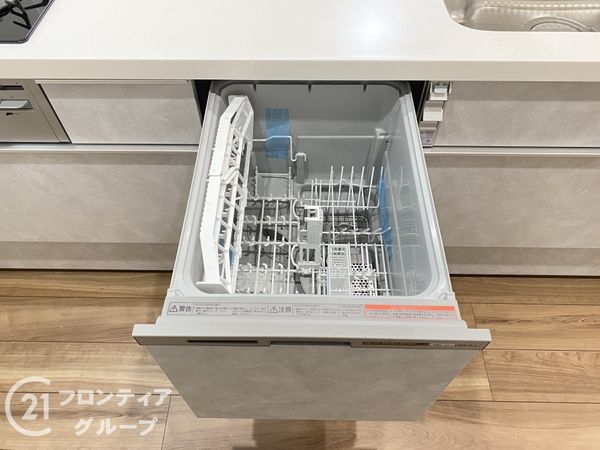 姫路市飾磨区阿成渡場　新築一戸建て　全３区画　2号棟