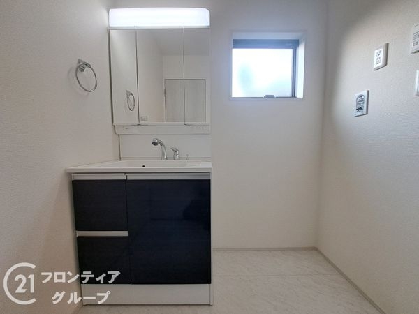 姫路市広畑区則直　新築一戸建て　1号棟