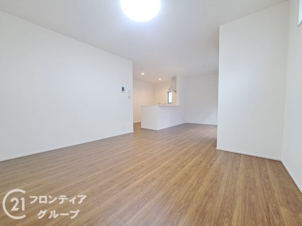 姫路市広畑区則直　新築一戸建て　1号棟