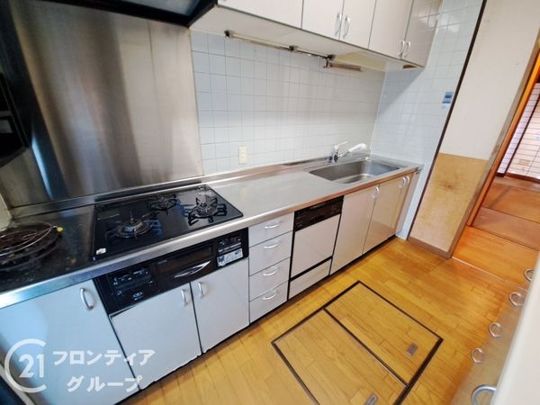 姫路市五軒邸４丁目の中古一戸建て