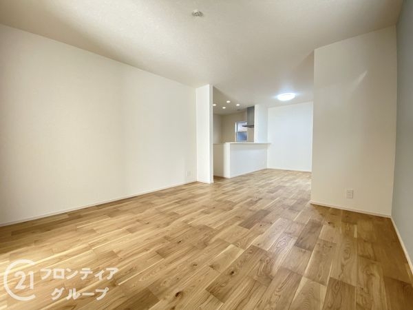 加古川市別府町新野辺北町２丁目　新築一戸建て　第１４　４号棟