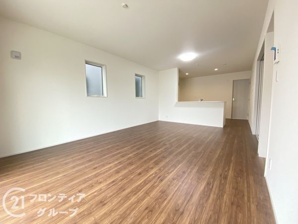 加古川市加古川町備後　新築一戸建て　３号棟