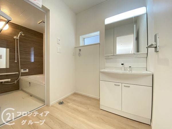 加古川市別府町新野辺北町２丁目　新築一戸建て　第７　２号棟