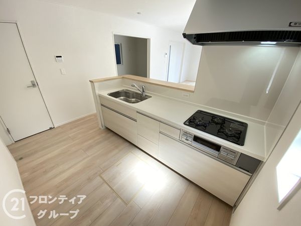 加古川市別府町新野辺北町２丁目　新築一戸建て　第７　２号棟