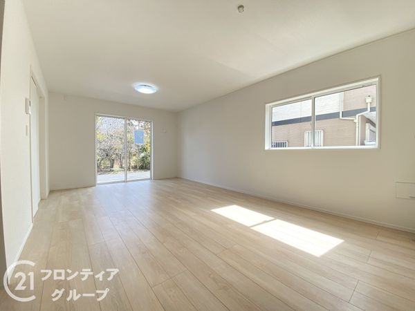 加古川市別府町新野辺北町２丁目　新築一戸建て　第７　２号棟