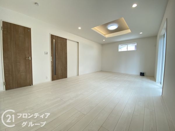 加古川市新神野８丁目　新築一戸建て　３号棟