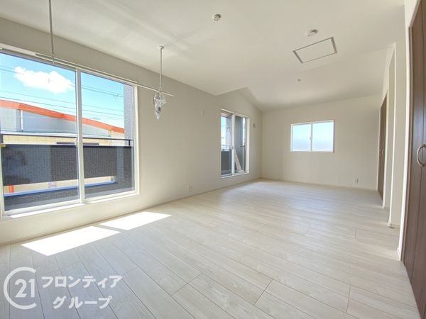 加古川市新神野８丁目　新築一戸建て　１号棟