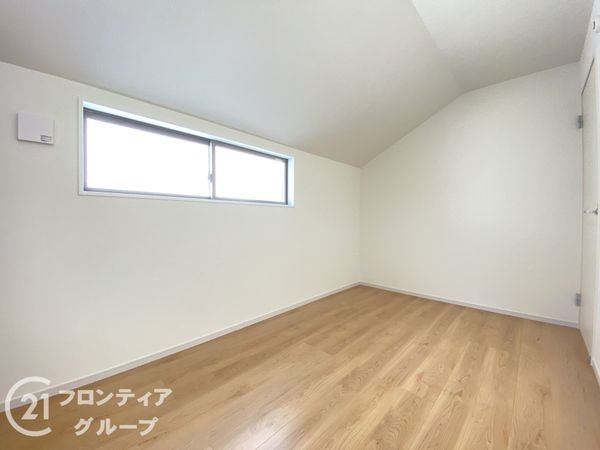 加古川市平岡町新在家　新築一戸建て　９期　２号棟