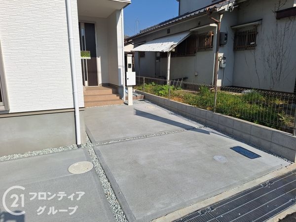 加古川市平岡町新在家　新築一戸建て　９期　２号棟